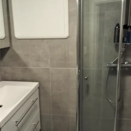 Great Apartment With Balcony Overlooking Bergen * Bergen