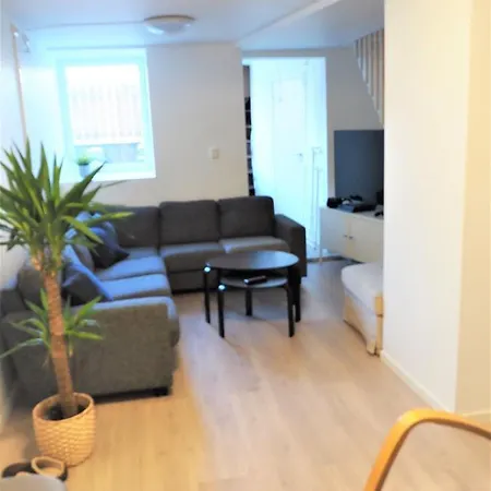 Great Apartment With Balcony Overlooking Bergen 公寓 *